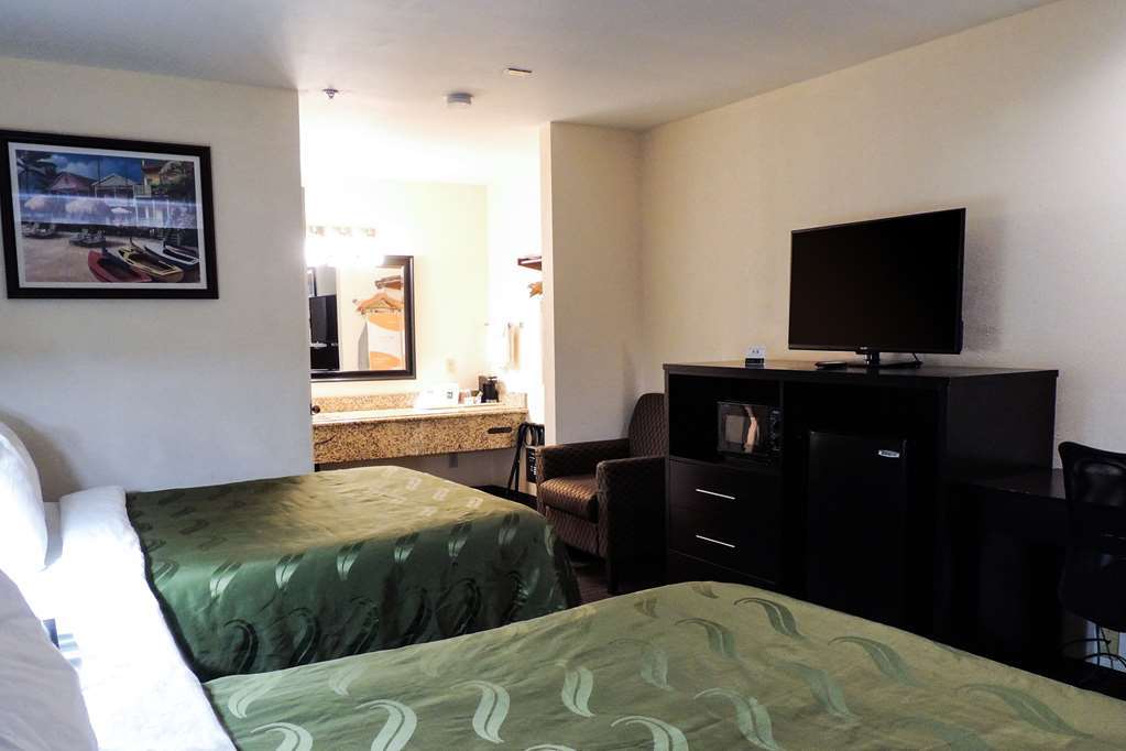 Quality Inn & Suites Huntington Beach Bilik gambar